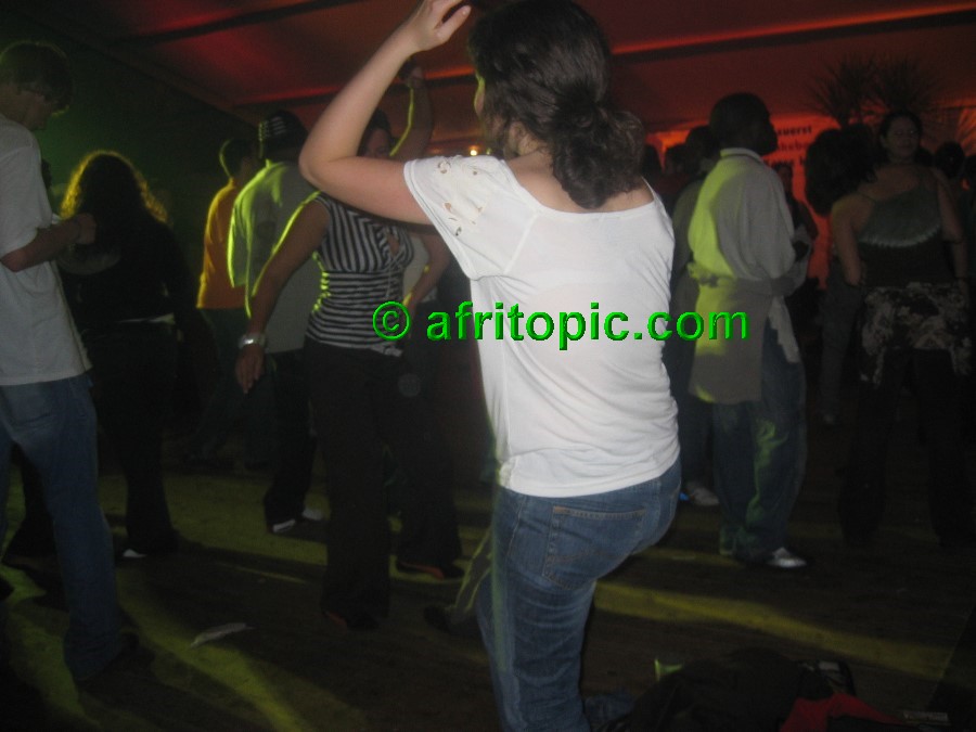 ../Images/afw2006d 106.jpg